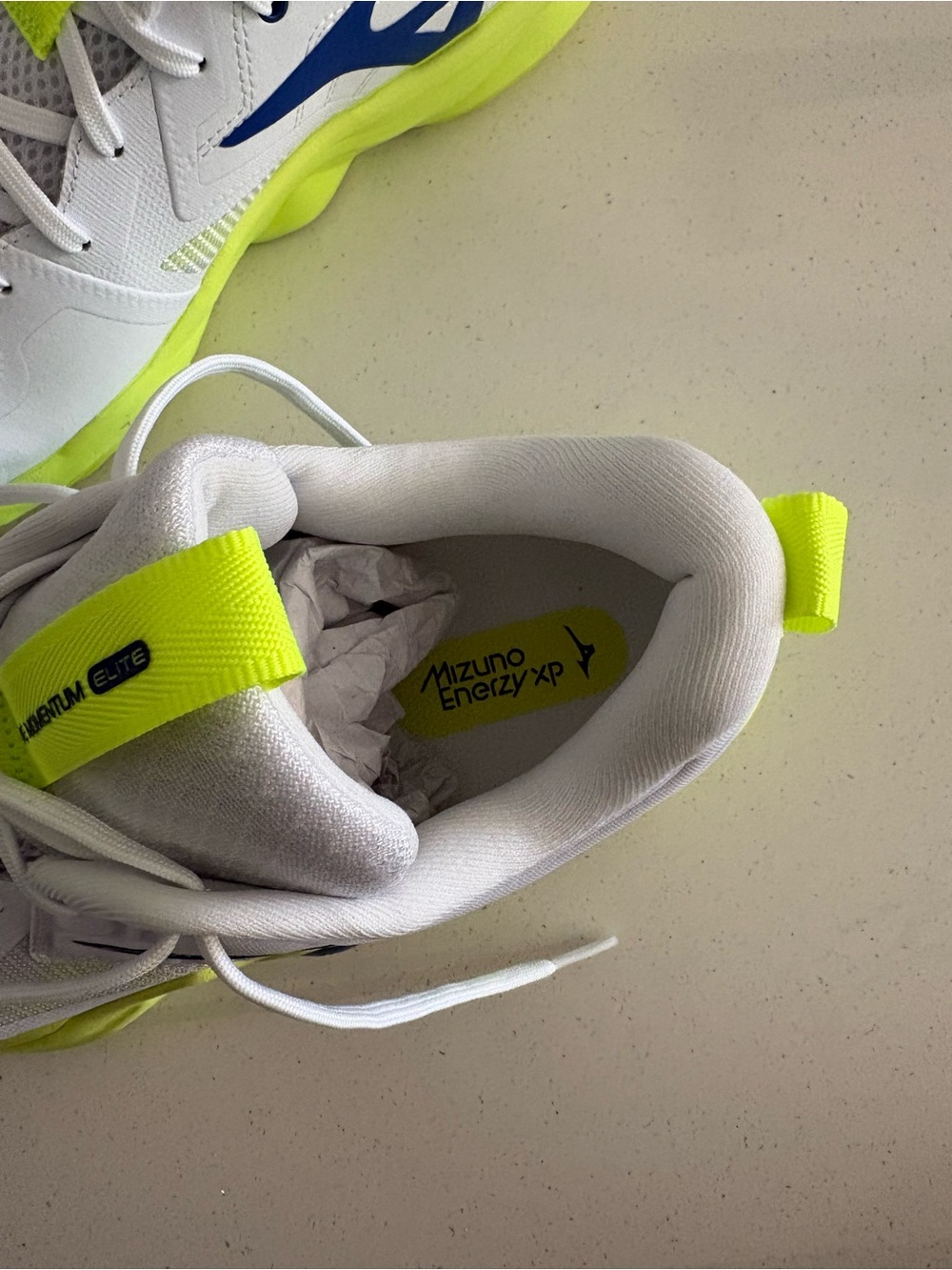 Mizuno Unisex Wave Momentum Elite - Picture 4 of 9